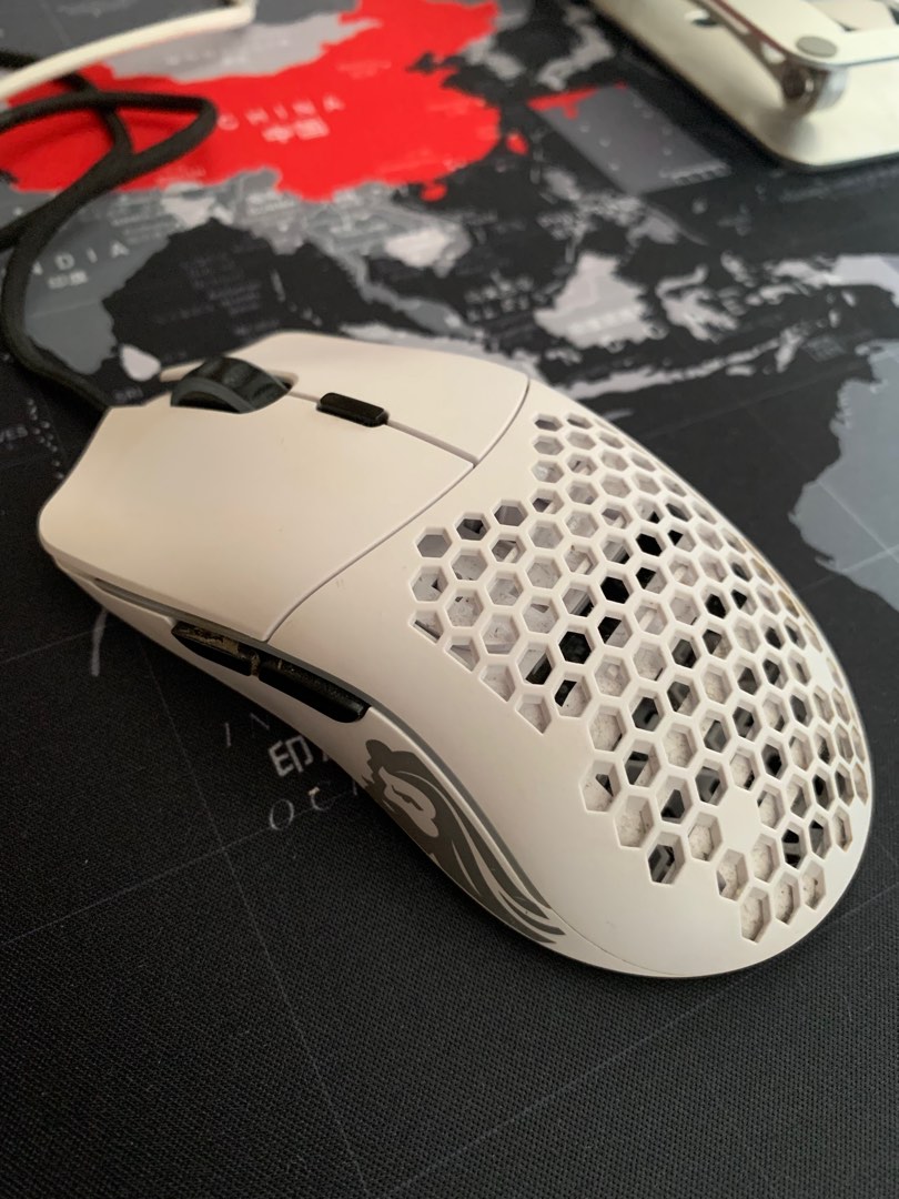Glorious model o wire, 電腦＆科技, 電腦周邊及配件, 電腦滑鼠及相關產品 Carousell