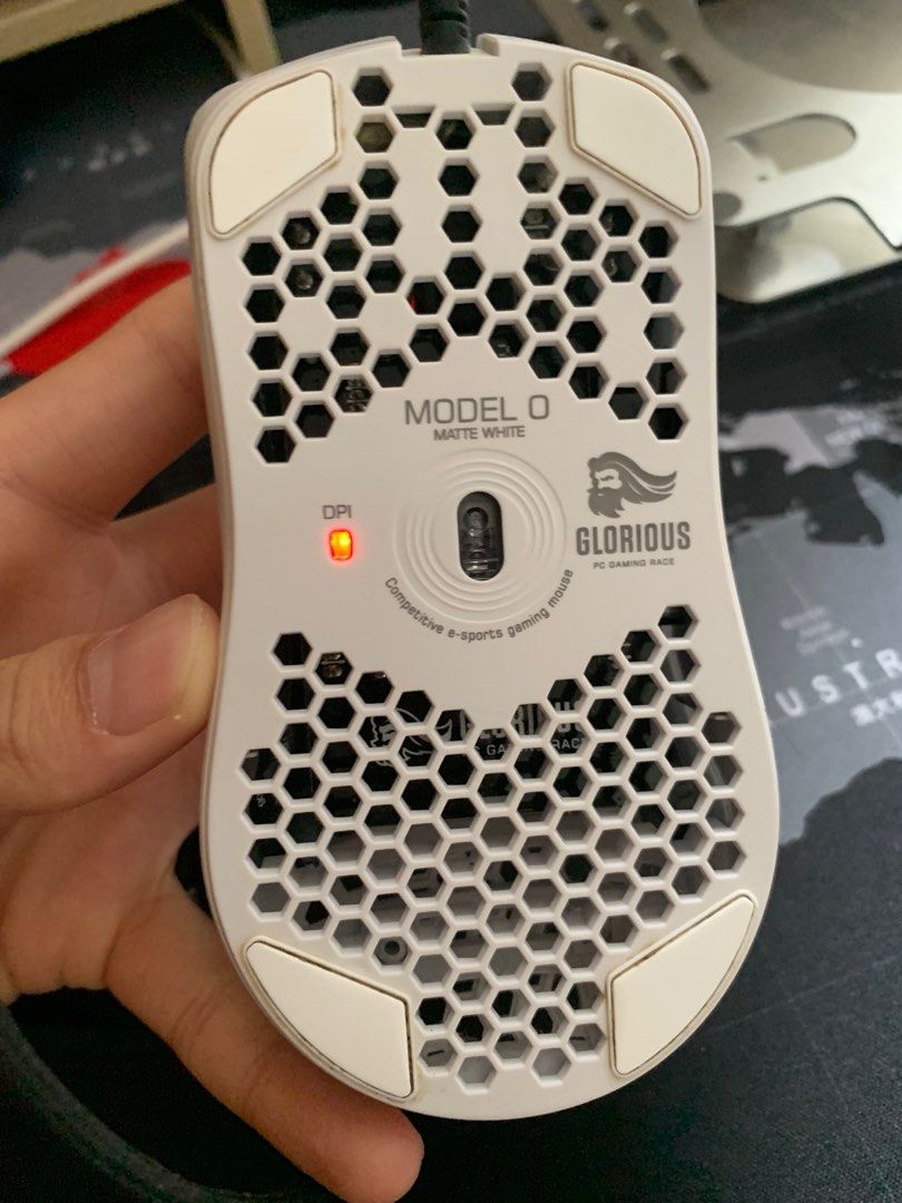 Glorious model o wire, 電腦＆科技, 電腦周邊及配件, 電腦滑鼠及相關產品 Carousell