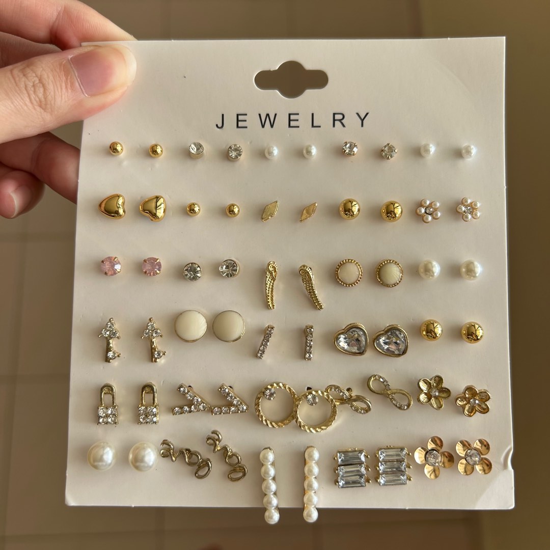 Gold Earrings Pack Women s Fashion Jewelry Organisers