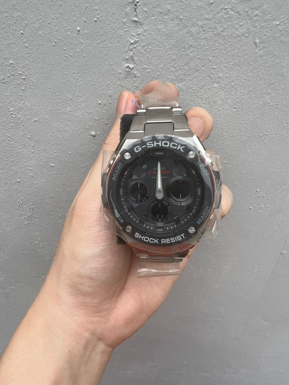 With tin box GST S100D 1A4DR G Shock Chain Watch