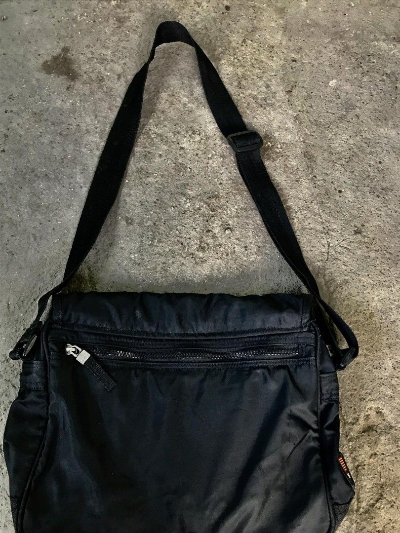 Guess sporty sling bag., Men's Fashion, Bags, Sling Bags on Carousell