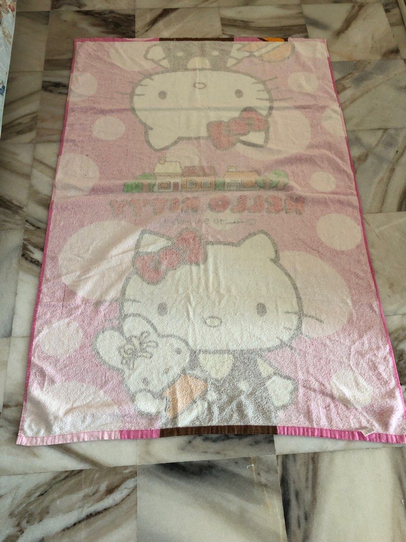 Hello kitty hotsell towel adults