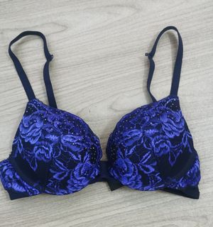 Push up bras, Women's Fashion, New Undergarments & Loungewear on