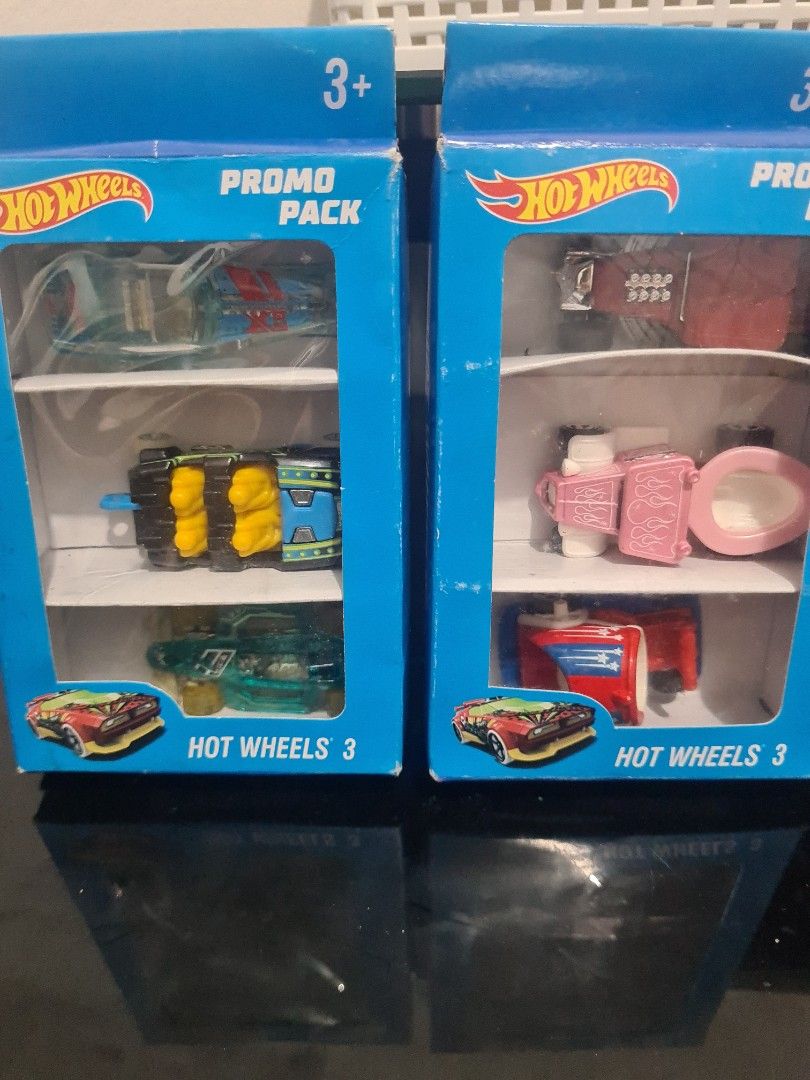 Hot wheels online promo pack