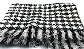 Houndstooth/geometric Woven Scarf