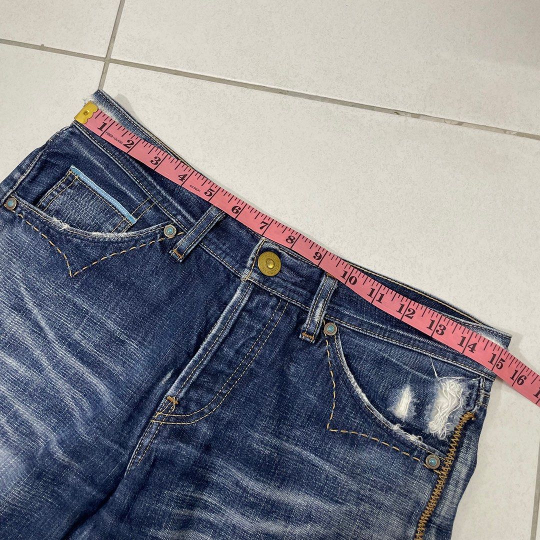Levi's hot sale donut shirt