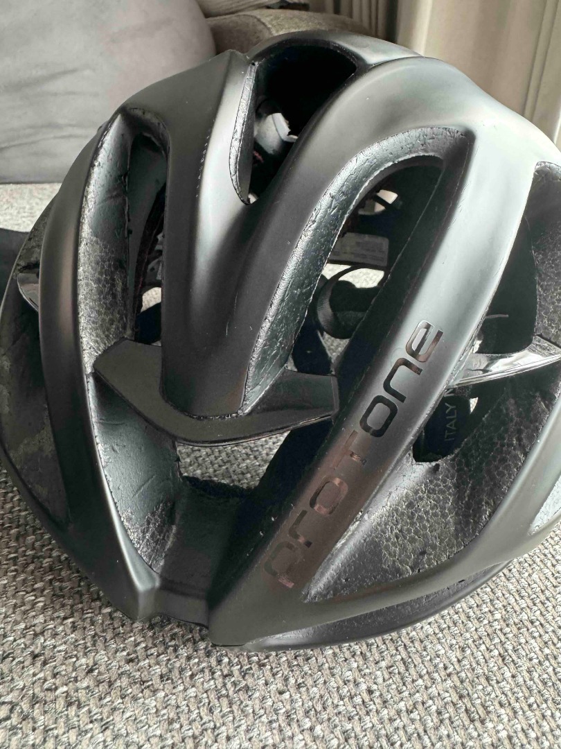 KASK Protone (L) Matt Black + New Inserts, Sports Equipment, Bicycles