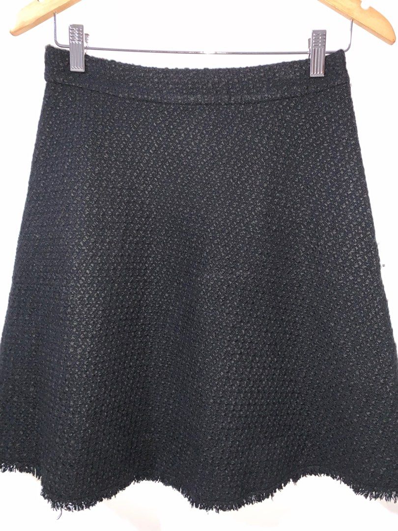 Kate Spade Skirt (Category: Luxury Apparel) located in Binan City. Submitted by hybrid_archival_theory (Listing ID 1270655230, Image 2). Description: WTS!!!🔥🔥🔥🔥🔥🔥🔥🔥🔥🔥 Kate Spade New York Skirt Womens Size 4 On tag Waistline - 28 Inches Length - 21 inches In Excellent Condition ➡️Looks Faded Due to camera Flash But in Excellent Condition and Good Color Rate 📩📩📩📩 DM me Grab it now!!! Thanks!!!!.