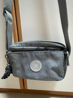 （分類：）位於 。 由 sumsumsum66 提交（商品編號 1270753341，圖片 1）。簡介： 。