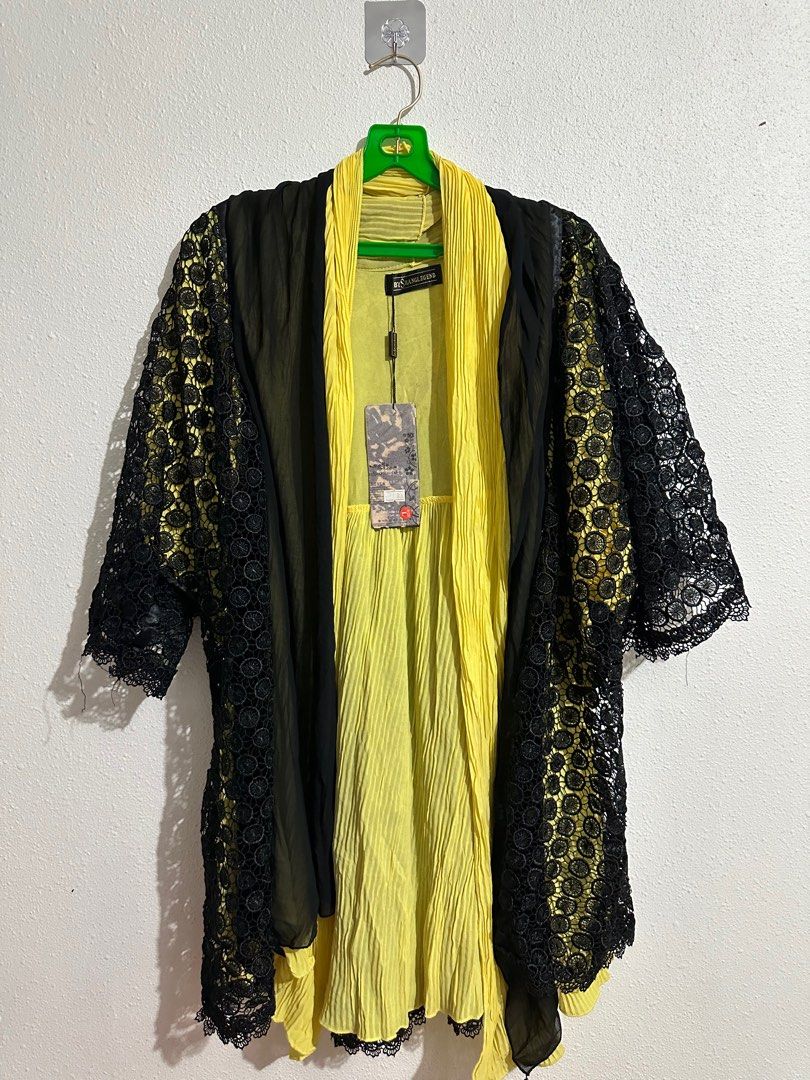 Gold lace new arrivals cardigan