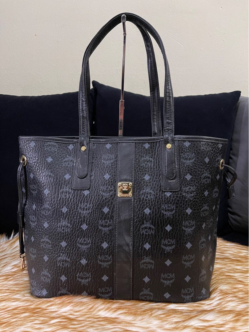 Mcm black tote clearance