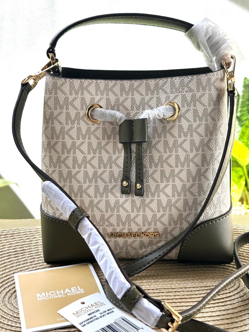 Michael kors olive green purse top