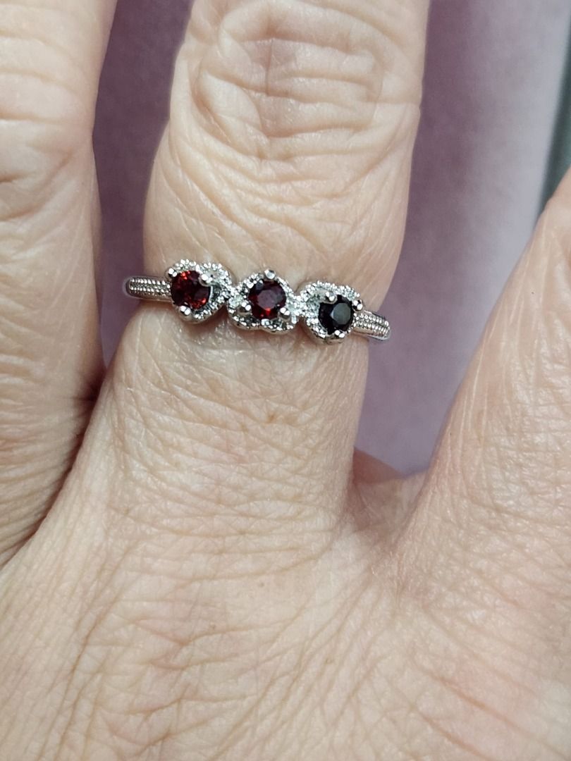 Garnet best sale crystal ring