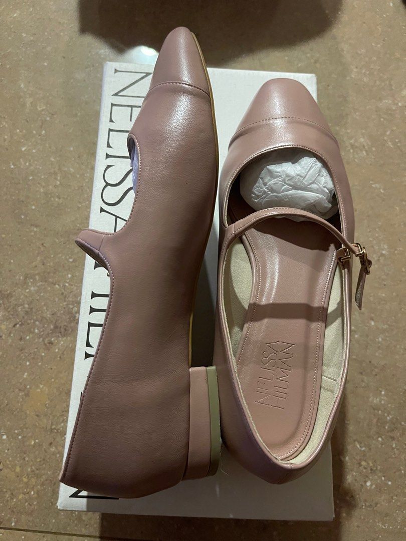 Blush color flats deals