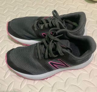 New Balance gray running shoes