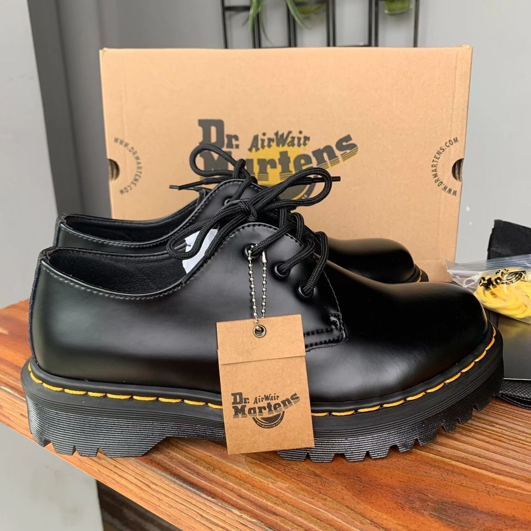 Dr martens free delivery online