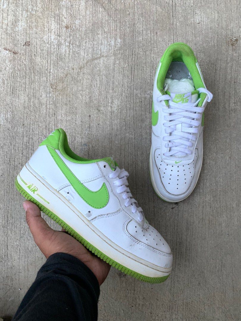 Air force 1 07 mens size 8.5 clearance