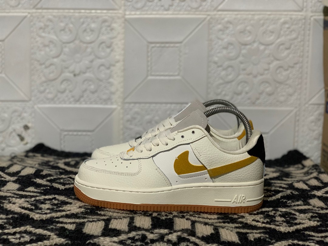 Nike AIRFORCE1 Vandalized Sail Chrome Yellow Women s Fashion