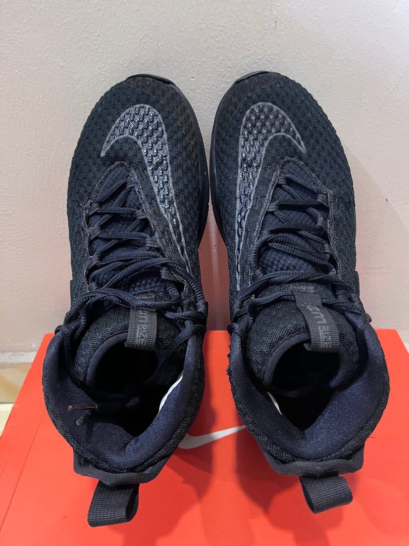 Nike zoom rise store