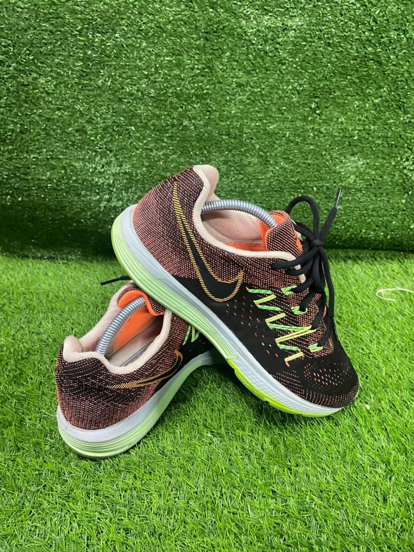 Nike zoom vomero 10 deals