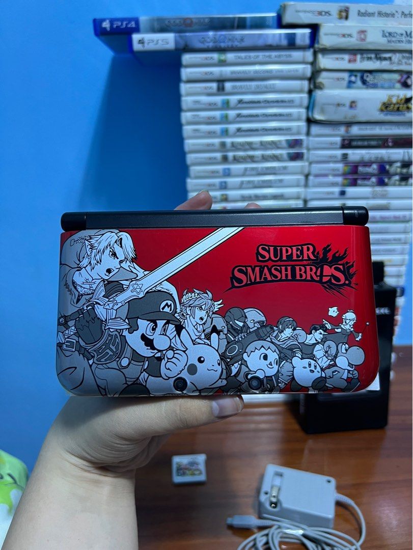 Nintendo Old 3DS XL Super Smash Bros. Edition Presentable Non