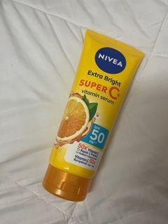 NIVEA EXTRA BRIGHT VITAMIN SERUM SUNSCREEN