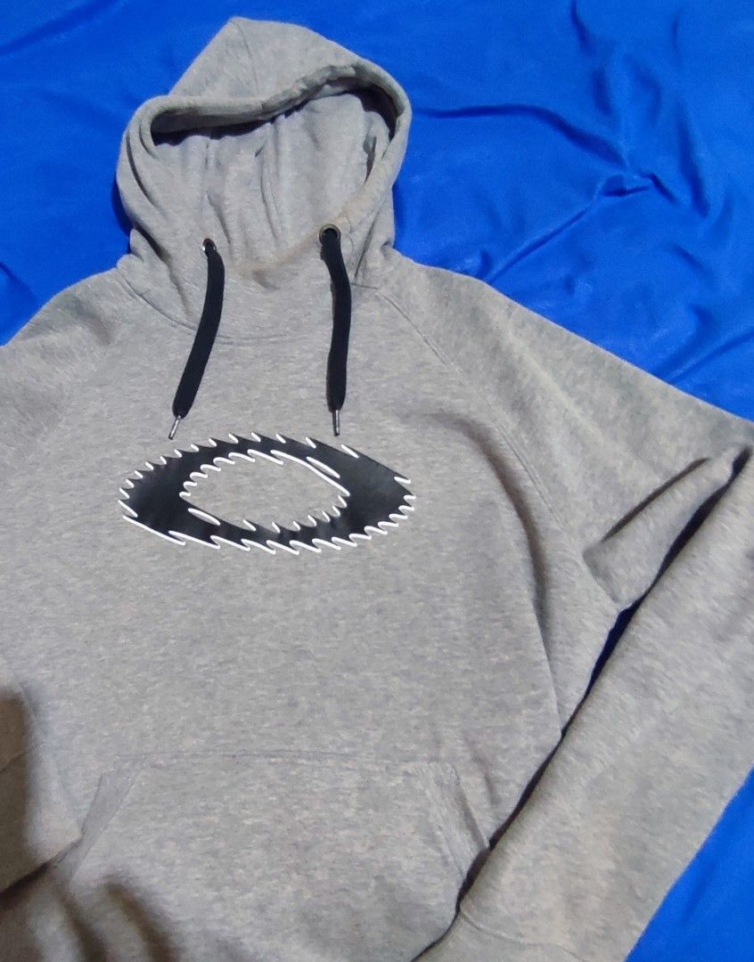 Force best sale hoodie oakley