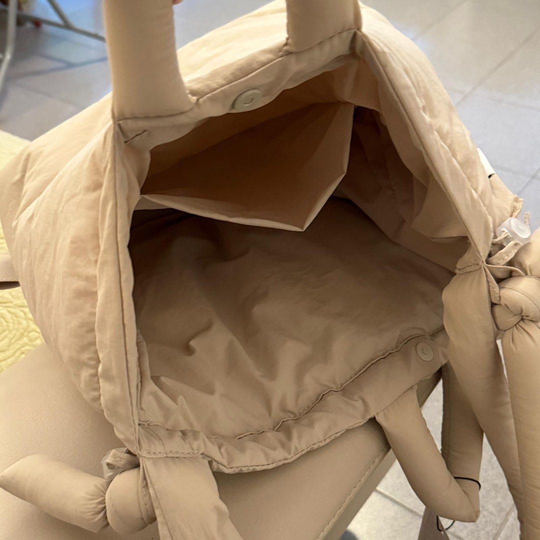 Olend ONA Soft Bag - Sand 99% new, 男裝, 袋, 小袋- Carousell