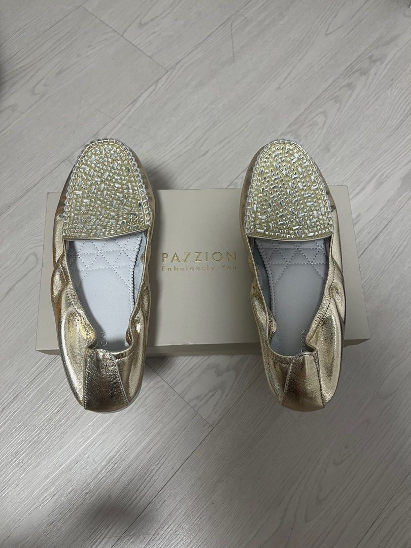 Gold color women's discount shoes