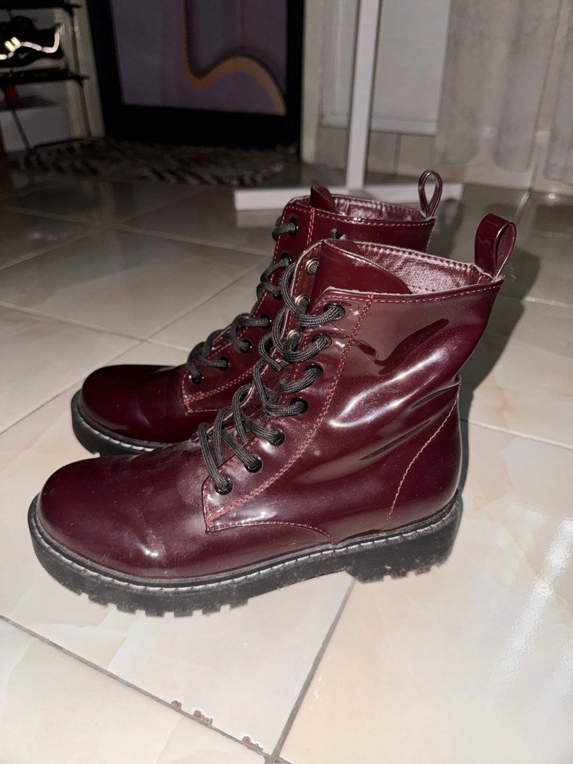 H&m burgundy boots shop