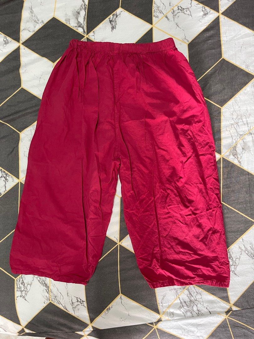 Red walking outlet shorts