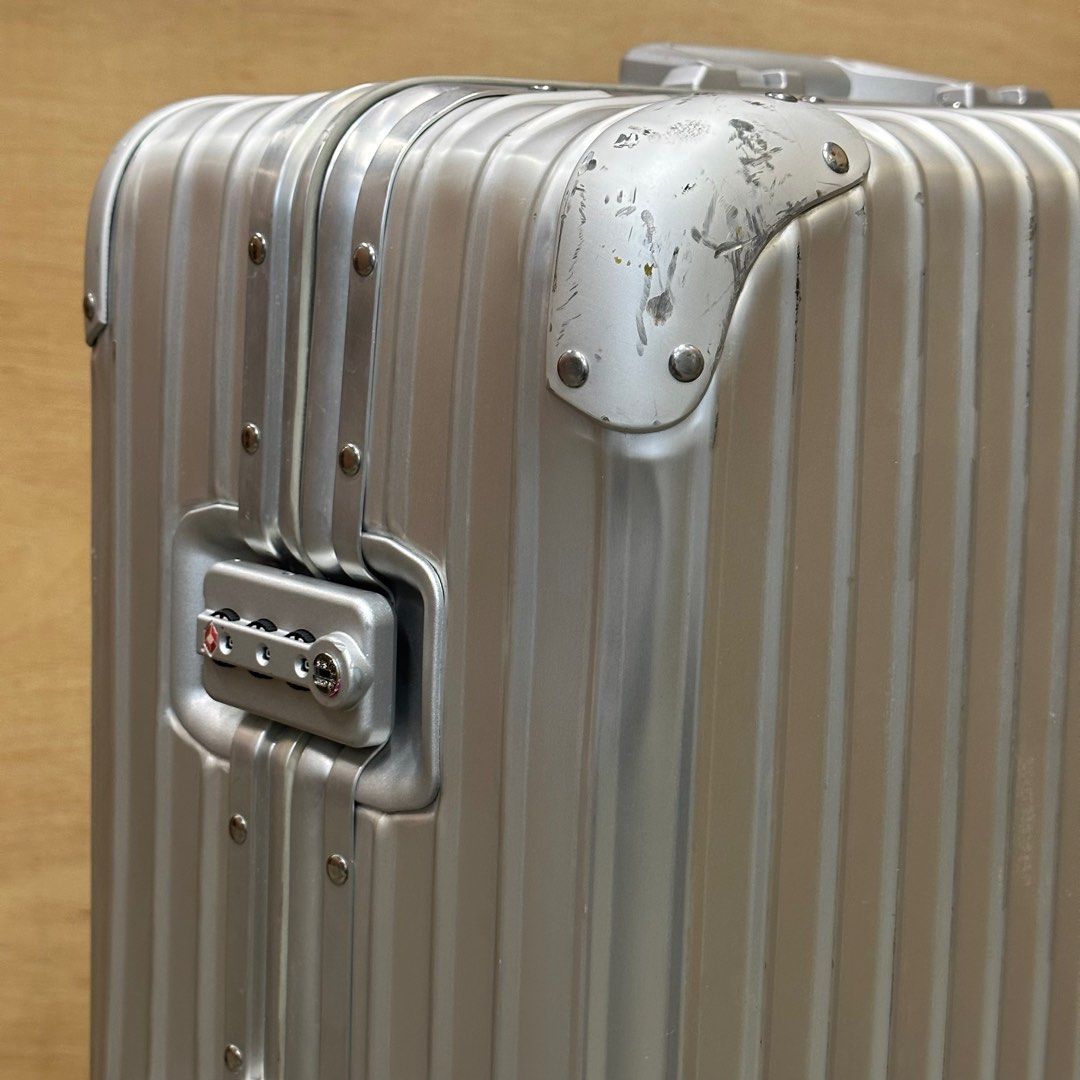 Rimowa top topas 30