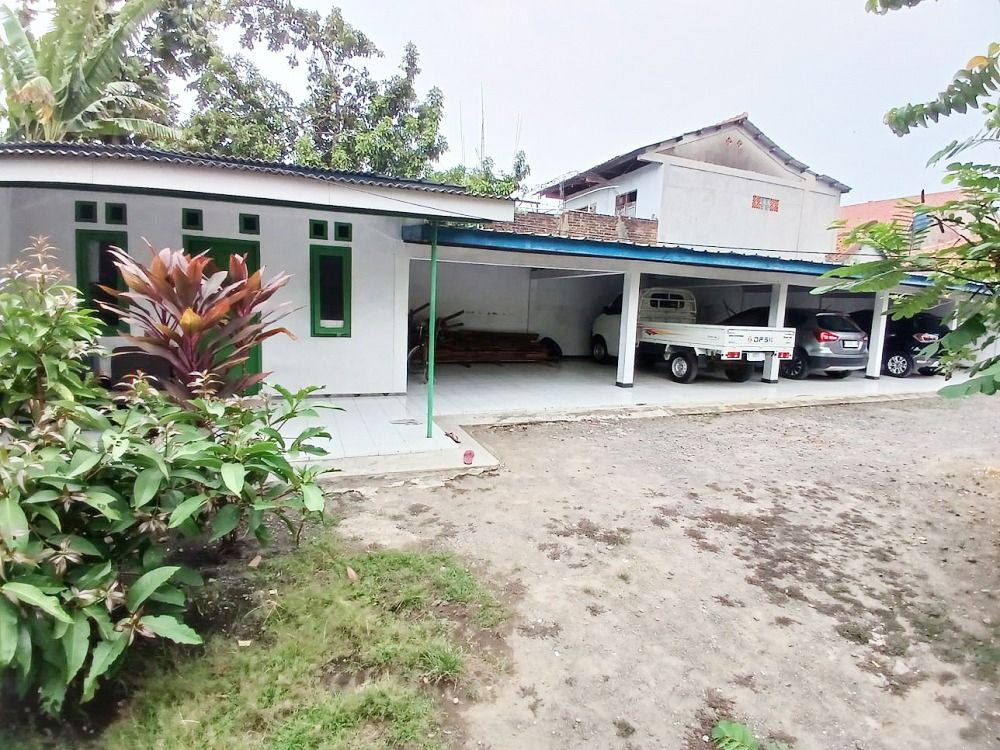 rumah_dijual_pinggir_jalan_ray_1702267462_1084b9ea_progressive