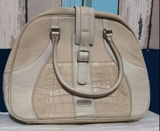 (Kategori: ) berada di . Dikirim oleh renamijune (ID iklan 1269831986, Gambar 1). Deskripsi: .