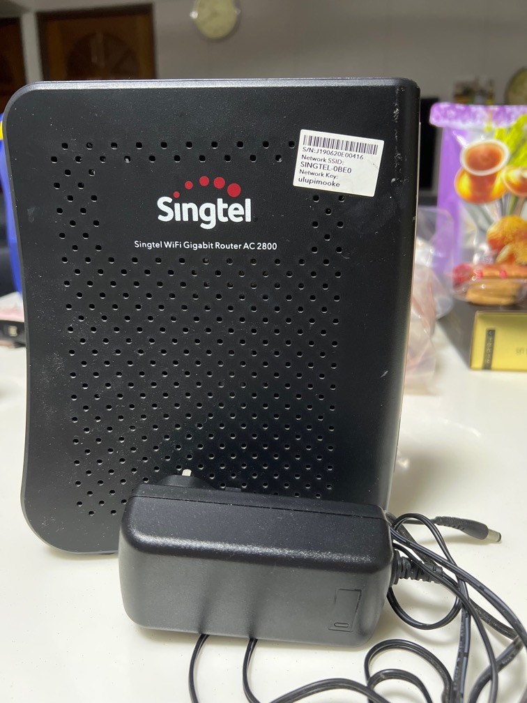 SingTel wifi gigabit router ac 2800 sell $10, Computers & Tech, Parts ...