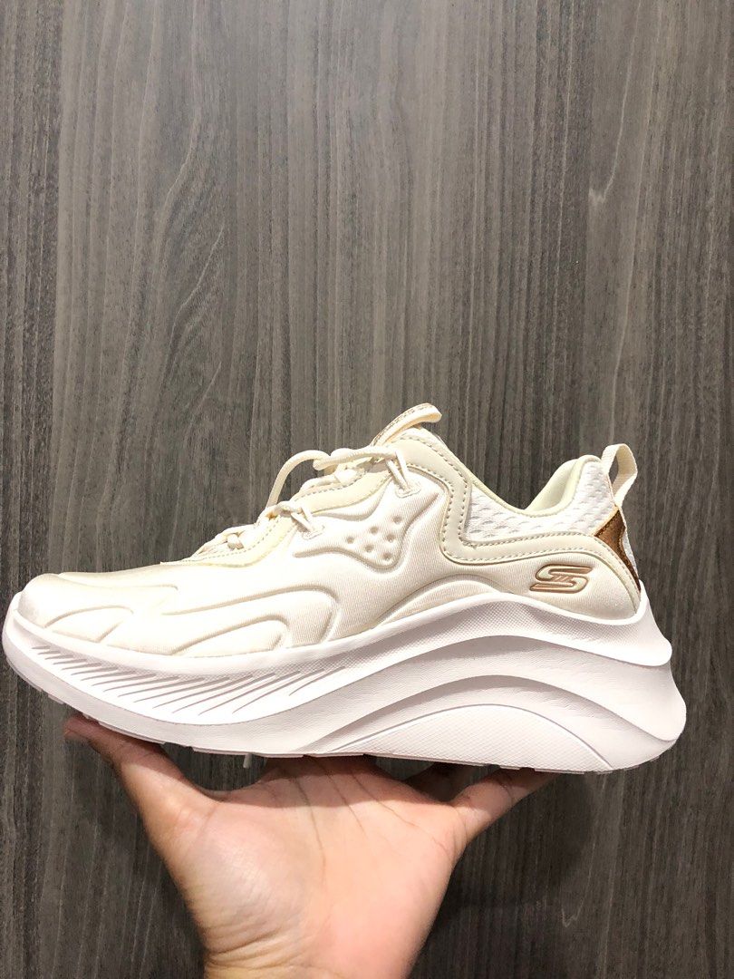 Skechers bobs hotsell memory foam review