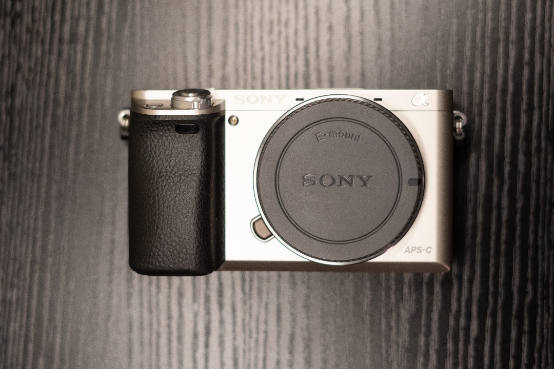 Sony A6000 Body and battery only, Photography, Cameras on Carousell
