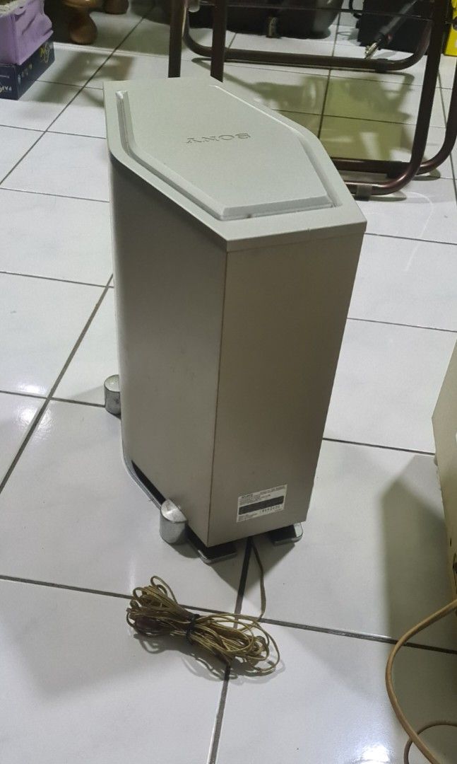 Sony Bass Reflex Subwoofer
