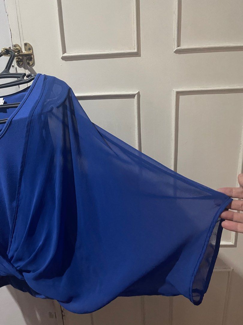 Tango Top (Category: Blouses) located in Quezon City. Submitted by itgsta (Listing ID 1270693476, Image 3). Description: No flaw Free size Best fit M-L frame.