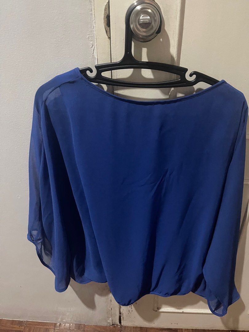 Tango Top (Category: Blouses) located in Quezon City. Submitted by itgsta (Listing ID 1270693476, Image 2). Description: No flaw Free size Best fit M-L frame.