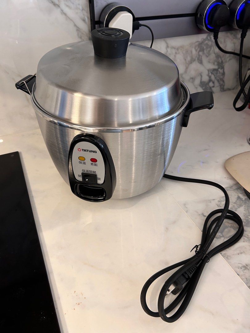 https://media.karousell.com/media/photos/products/2023/12/11/tatung_rice_cooker_and_steamer_1702280235_6c4a6fc2_progressive.jpg