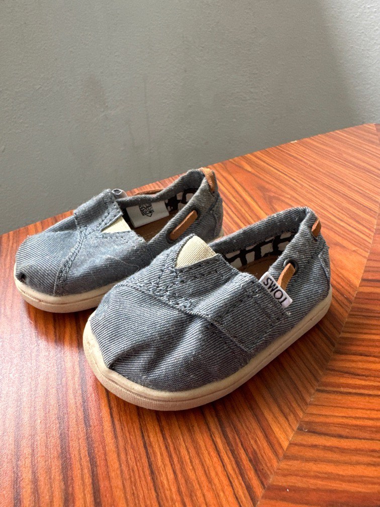 Toms baby hotsell shoe sizes