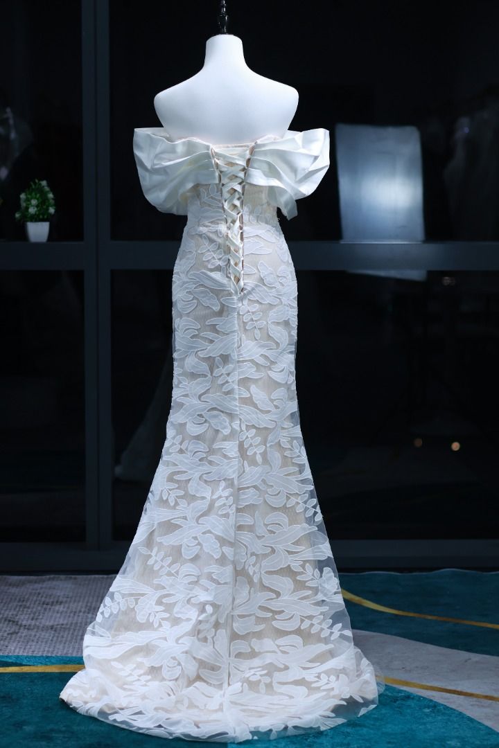 TP1005 Trumpet Gown Off White Wedding Dress