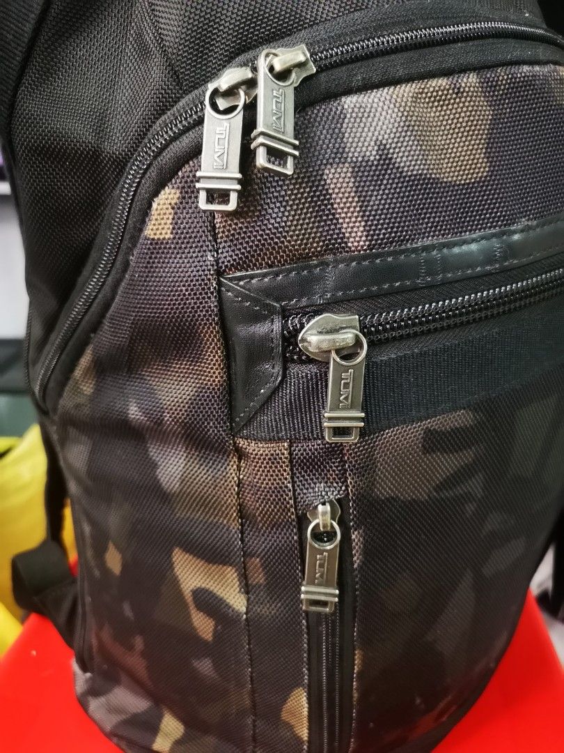 Tumi bertona store