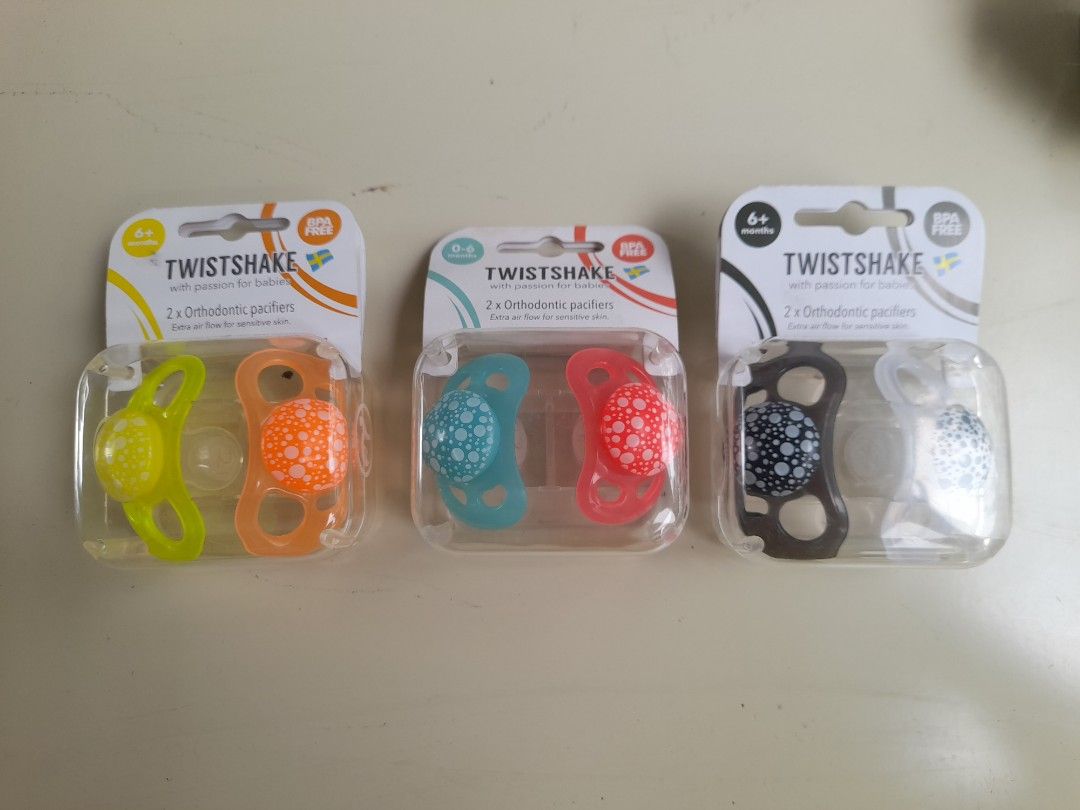 Twistshake pacifier (Category: Soothers & Pacifiers) located in Malabon City. Submitted by newbear.425b6e (Listing ID 1270678739, Image 2). Description: twistshake pacifier asst colors 50 each, pacifier container 50 each 2 color available, spout 50 each. pacifier clip 50 each 4 colors available..