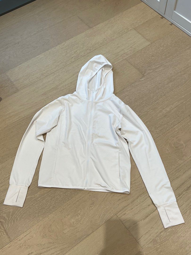 White sports clearance hoodie