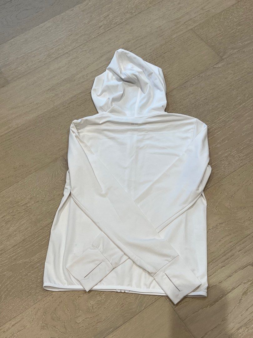 White best sale sports hoodie
