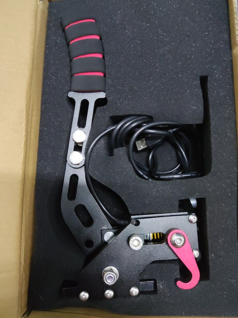 https://media.karousell.com/media/photos/products/2023/12/11/usb_shifter_for_racing_game_1702319131_721589a2_progressive.jpg