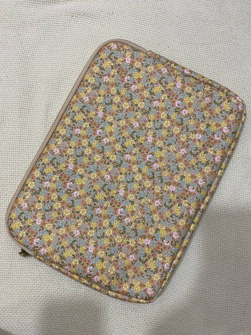 [USED] Typo Laptop Sleeve 14 inches RM 15, Computers & Tech, Parts