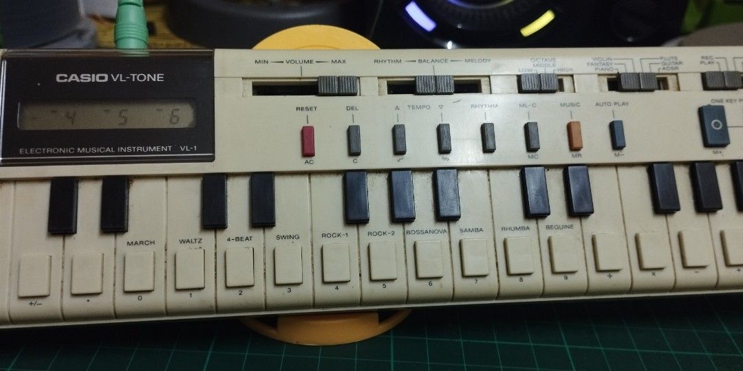 VINTAGE CASIO VL 1 MINI PIANO Hobbies Toys Collectibles
